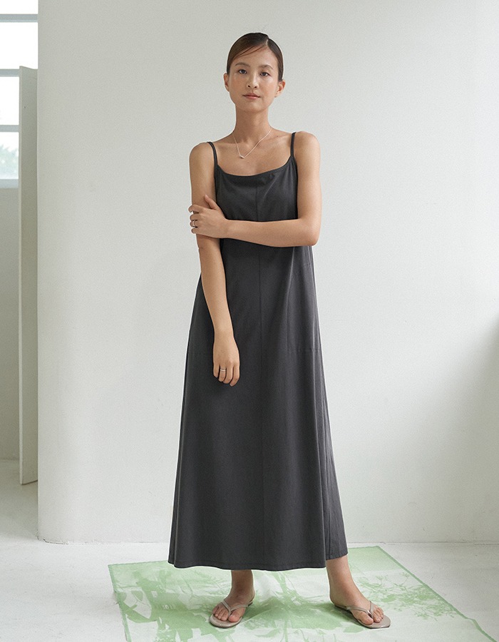 air of june) SOFT COTTON SCOOP BACK DRESS (CHARCOAL) 6차 재입고